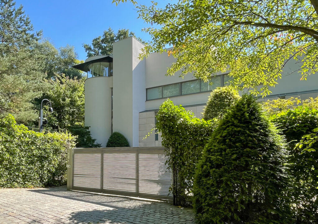 Façade d'une maison contemporaine au Pince d'Orange